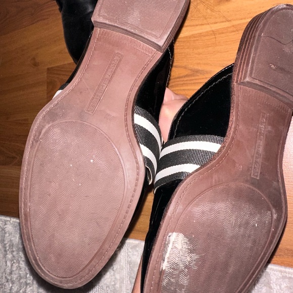 Tommy Hilfiger Slip on Loafers - Picture 2 of 2